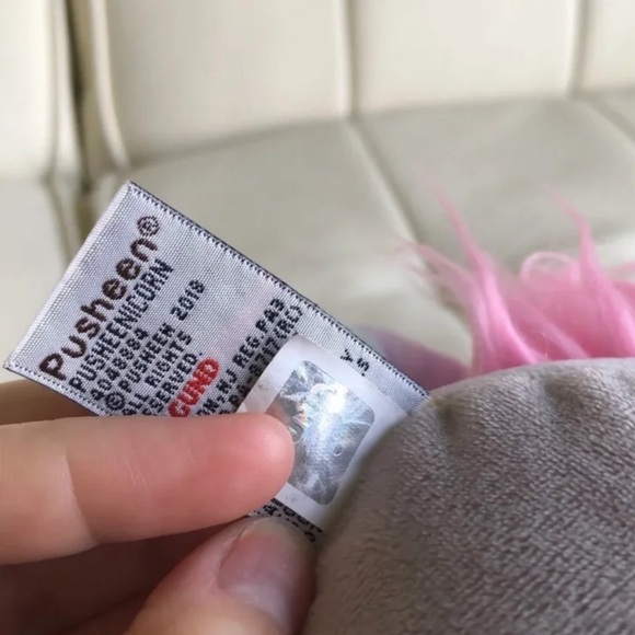 GUND Pusheen Pusheenicorn Premium Plush Unicorn Cat Stuffed Animal Rainbow - Picture 7 of 8